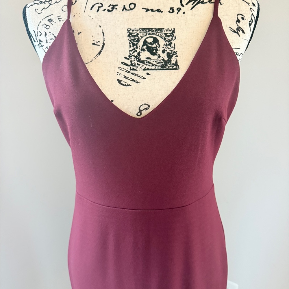 Elegant Burgundy Sleeveless Dress
